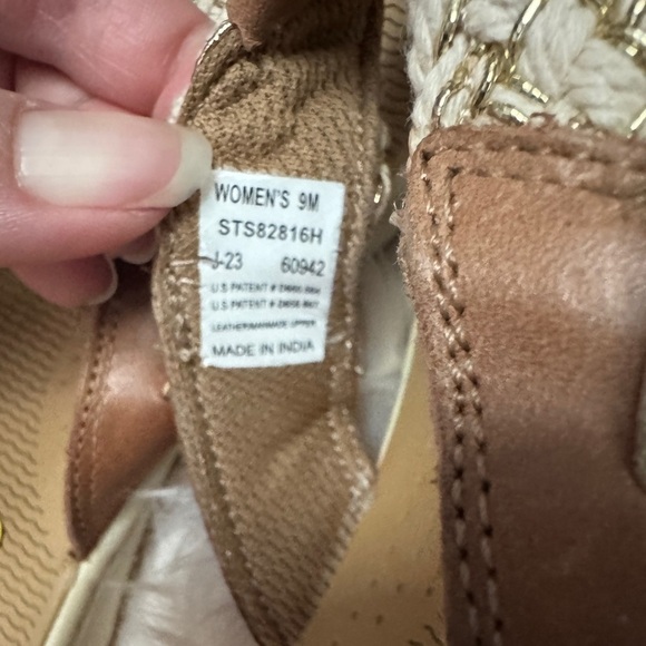 NWOT Sperry 'Parrotfish' Thong Sandal Nordstrom Sz 9M women Sahara/ Gold Leather - Picture 8 of 9